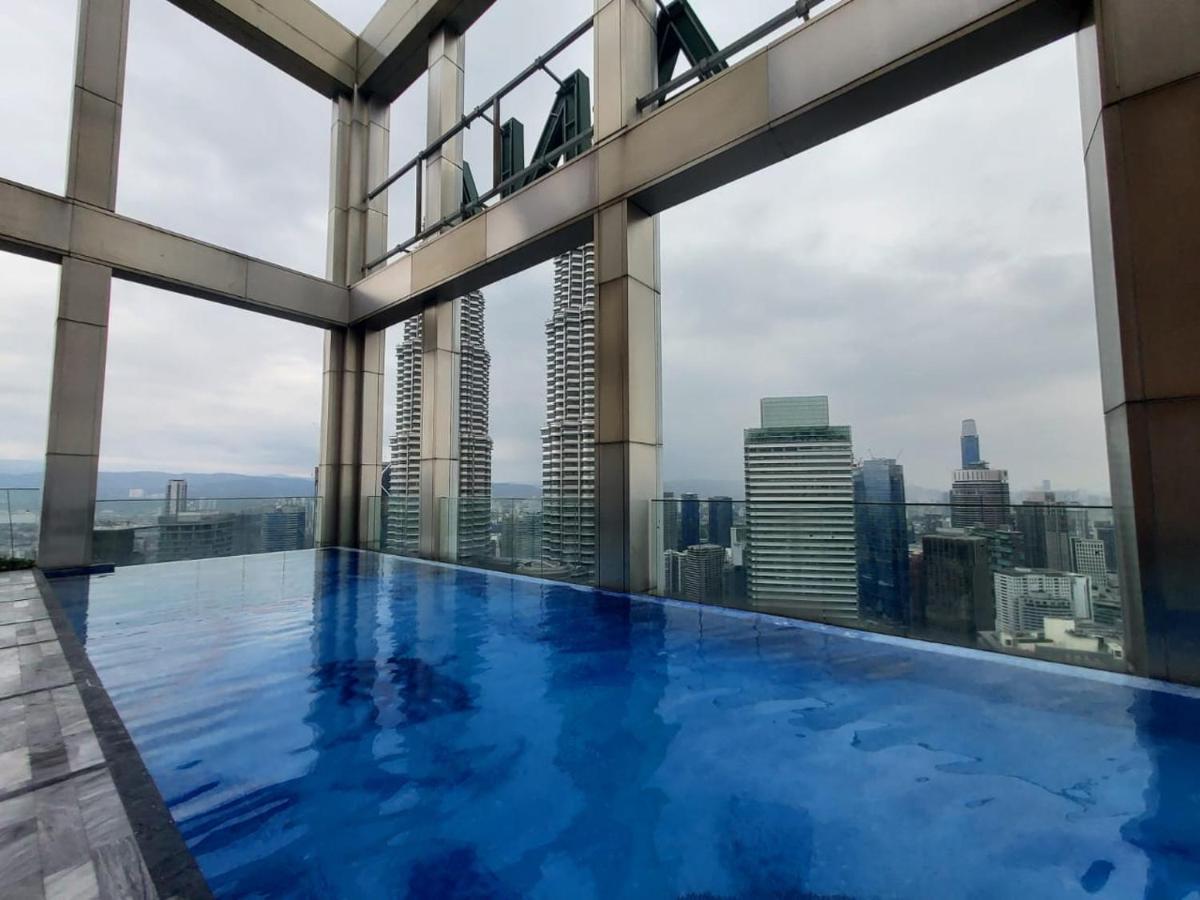 Tropicana The Klcc By Sky World *