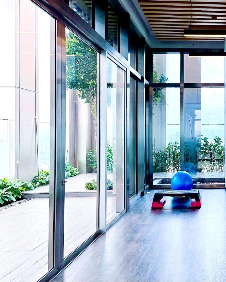 Tropicana The Klcc By Sky World Apartment Kuala Lumpur