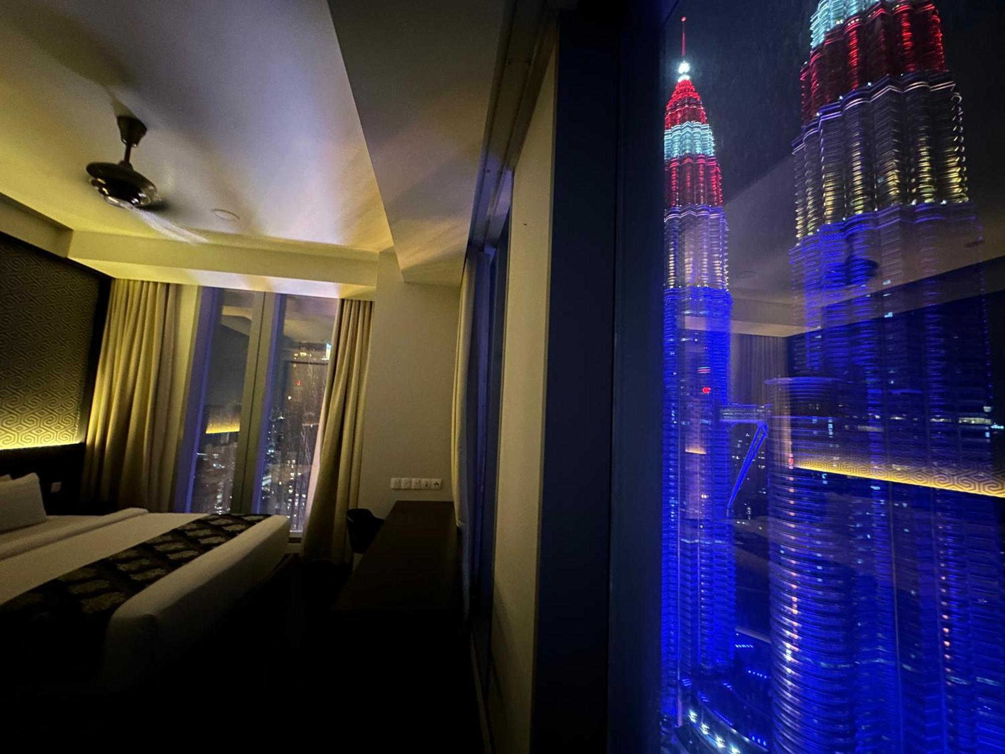 Apartment Tropicana The Klcc By Sky World Kuala Lumpur